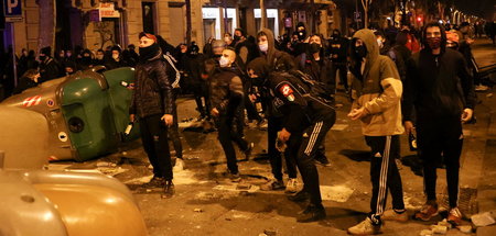 Demonstration gegen die Inhaftierung von Hasél am Donnerstag abe...