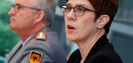 KSK_Verteidigungsmin_65853290.jpg