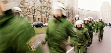 Berlin, 9. Januar 2000: Nach einer angeblichen Morddrohung eines...