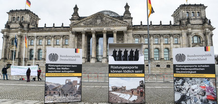 Kunst_und_Protestakt_68523584.jpg