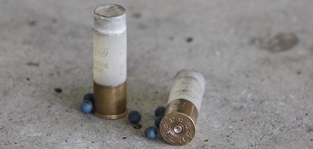 Treffen auch aus zwei Meter Abstand: Gummigeschosse