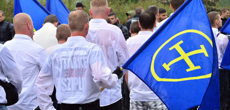 Teilnehmer einer Veranstaltung der »Europäischen Aktion« in Thür...