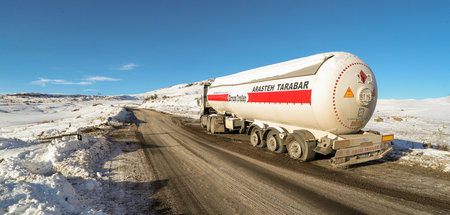 Havarierter iranischer Öltransporter: Export des fossilen Rohsto...