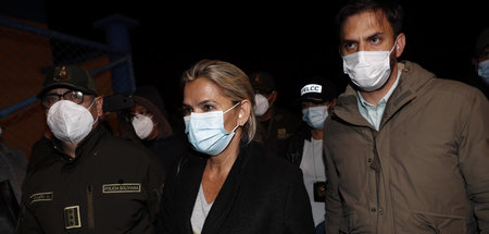 Jeanine Áñez, die Chefin des Putschistenregimes, wird vom bolivi...