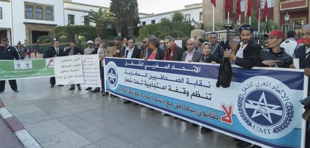 Dauerproblem Medienunterdrückung: Demonstration für Pressefreihe... Dauerproblem Medienunterdrückung: Demonstration für Pressefreihe...