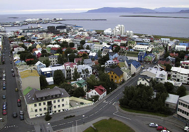 Idylle ade? Blick auf Reykjavik, Hauptstadt des 300 000 Einwohne... Idylle ade? Blick auf Reykjavik, Hauptstadt des 300 000 Einwohne...