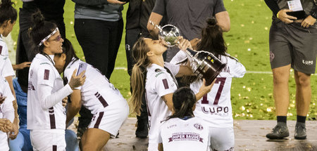 Ferroviária feiert den Sieg der Libertadores Ferroviária feiert den Sieg der Libertadores
