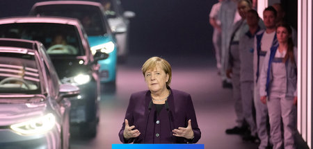 Haben Autos Zukunft? Kanzlerin Merkel in Zwickau beim Start eine...