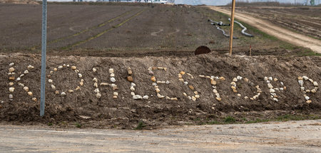 Symbolische Aktion am Rande des Braunkohletagebaus Garzweiler (2
