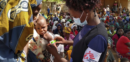 Cabo Delgado gilt als »vergessene Provinz« Mosambiks: Ärztin mit... Cabo Delgado gilt als »vergessene Provinz« Mosambiks: Ärztin mit...