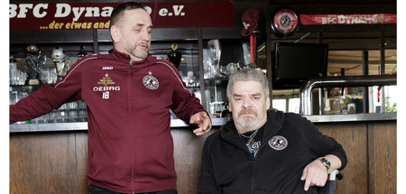 Jürgen Krichbaum und Mike Schare (rechts) im Vereinsheim vom BFC...