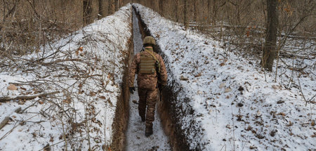 Ein ukrainischer Soldat in der Nähe der Stadt Awdijiwka (13.2.20...