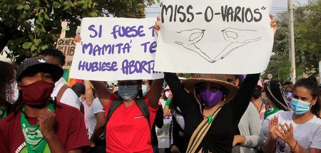 Feministischer Protest in Cartagena anlässlich des International...