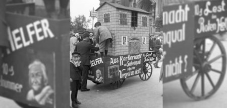 Propagandawagen der Roten Hilfe am Berliner Lustgarten (um 1925)
