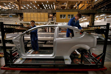 Bei Ford in Saarlouis (Foto von 2004) wird die Produktion herunt...