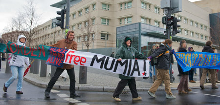 D12D0407MumiaTransparent141514.jpg