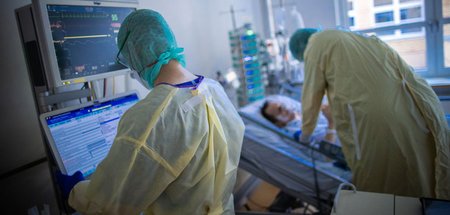 Intensivplätze für Covidpatienten werden in den Krankenhäusern i...