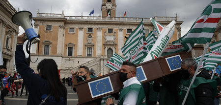 Heftige Vorwürfe gegen EU: Demonstration für den Erhalt von Alit...