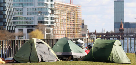 Perspektive: Obdachlos? Nach Aus für Mietendeckel drohen bald no...