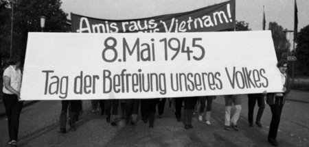 Ihre Vorgeschichte untersuchte Wieland: Die deutsche Friedensbew...