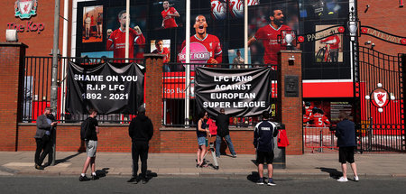 »Reinigendes Gewitter«? Protestplakate von Liverpool-Fans außerh...