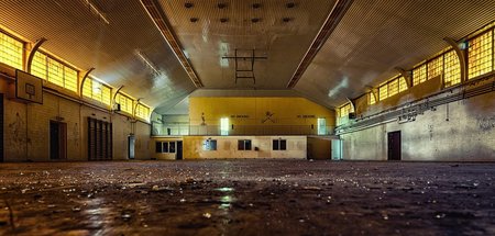 hall-4176709_1920.jpg