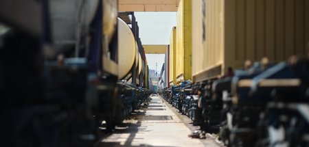 Nach der Havarie der »Ever Given« verlangsamte sich der weltweit... Nach der Havarie der »Ever Given« verlangsamte sich der weltweit...