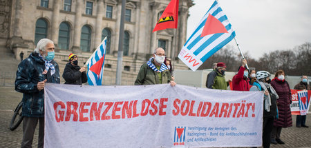 Gegen behördliche Widersacher: Protest für Gemeinnützigkeit vor ... Gegen behördliche Widersacher: Protest für Gemeinnützigkeit vor ...