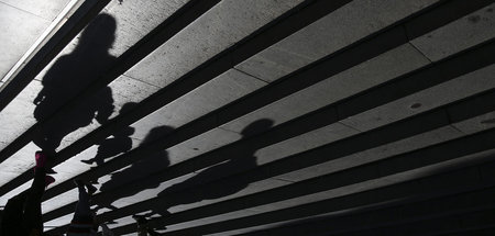 Anonym Kritik üben können: Für die Herrschenden eine der Schatte...