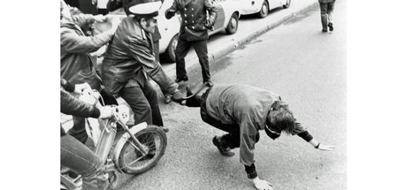 Wenn sie wollen, sind sie wie Wildsäue: Brutaler Polizeieinsatz ...