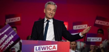 Auf einer Linie mit der PiS? Robert Biedron vom Linksbündnis »Le... Auf einer Linie mit der PiS? Robert Biedron vom Linksbündnis »Le...