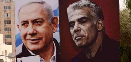 Israels Premier Benjamin Netanjahu (l.) und Oppositionsführer Ja... Israels Premier Benjamin Netanjahu (l.) und Oppositionsführer Ja...