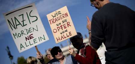 Die These »rechter Einzeltäter« wird von Die Linke in ihrem Beri... Die These »rechter Einzeltäter« wird von Die Linke in ihrem Beri...