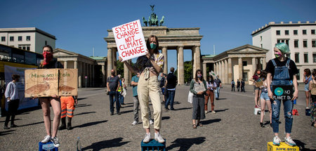 Wandel der Gesellschaftsordnung gefordert: Aktivisten demonstrie... Wandel der Gesellschaftsordnung gefordert: Aktivisten demonstrie...
