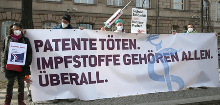 Protestaktion vor dem Bundeswirtschaftsministerium (März 2021)