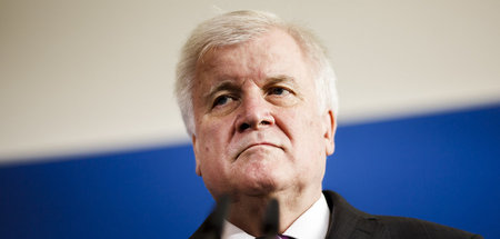 »Handfester, schlimmer Skandal«: Horst Seehofer (CSU), Bundesmin...