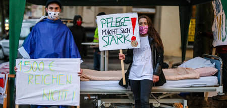 Wer macht sich stark für die Pflege? Die Bundesregierung ist es ... Wer macht sich stark für die Pflege? Die Bundesregierung ist es ...
