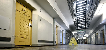 Tatort: Blick in einen Zellentrakt der Justizvollzugsanstalt Kle
