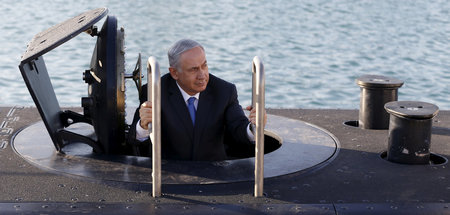 Gegenstand von Korruption: Premier Netanjahu entsteigt einem U-B...