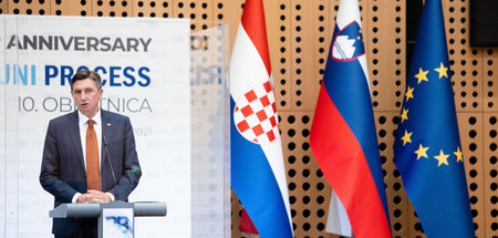 Sloweniens Präsident Borut Pahor nach dem Treffen in Kranj am Mo... Sloweniens Präsident Borut Pahor nach dem Treffen in Kranj am Mo...