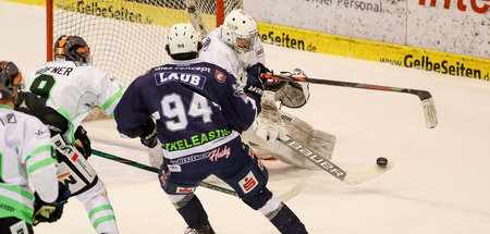 Hat’s jemand mitgekriegt? Aufstiegsduell zwischen den Kassel Hus... Hat’s jemand mitgekriegt? Aufstiegsduell zwischen den Kassel Hus...