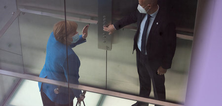 Transparent ist nur der Aufzug: Die Bundeskanzlerin lobbyierte f...