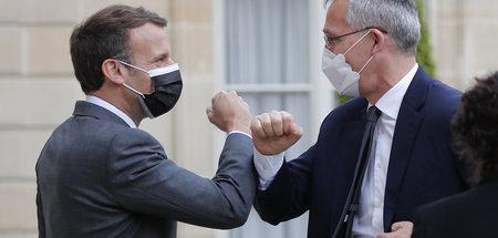 2019 attestierte Frankreichs Präsident Emmanuel Macron (l.) den ...