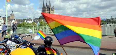 Homofeindliche Äußerungen kamen zur Polizeigewalt noch hinzu: Ch...