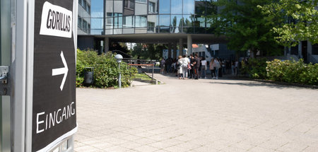 Hier geht’s lang: Wahlversammlung der Gorillas-Beschäftigten am ...