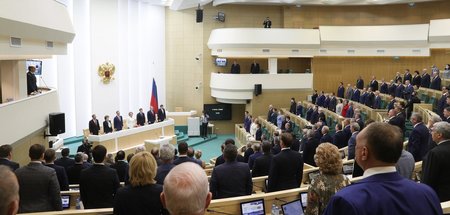 Reaktion beschlossen: Sitzung des russischen Föderationsrats in ... Reaktion beschlossen: Sitzung des russischen Föderationsrats in ...