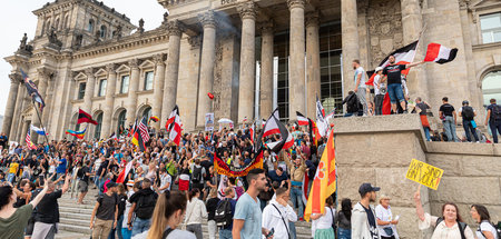 Protest_gegen_Corona_69540496.jpg