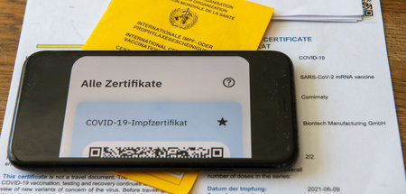 Seit Montag kann in Apotheken das digitale Impfzertifikat als Na...