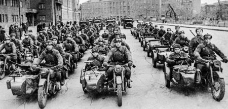 Moskau 1941: Reservisten auf dem Weg zur Front