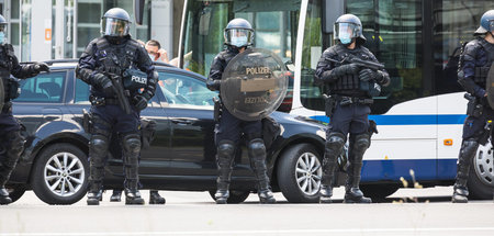 Bekommen fortan noch mehr Macht: Schweizer Polizisten am Rande e...